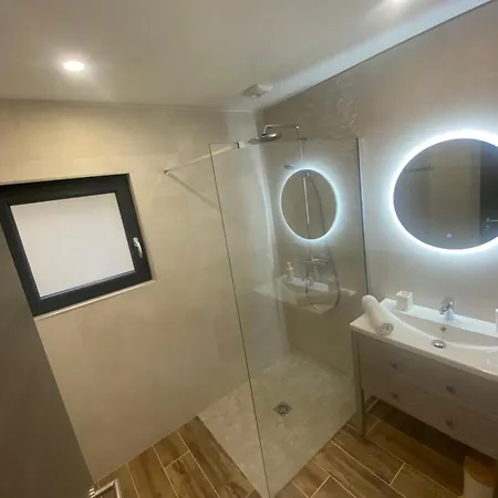 Iris, Privatif, 4p Chalet Rochesson